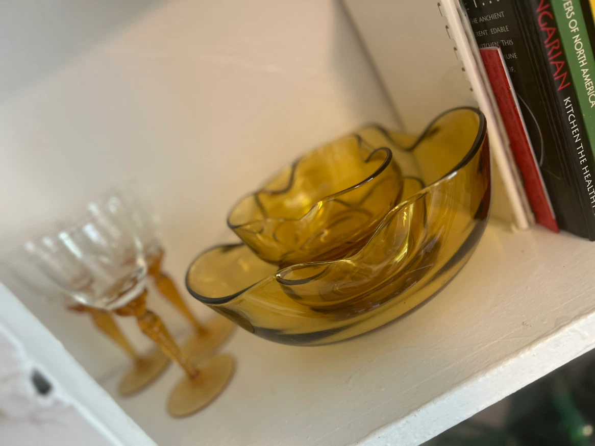 Amber Glass Serving Bowls Set and extras - photo 2