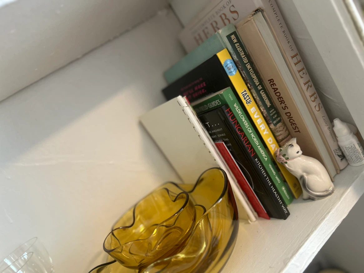 Amber Glass Serving Bowls Set and extras - photo 4