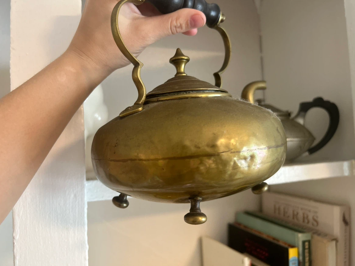 Vintage Brass Teapot with Wooden Handle - photo 3