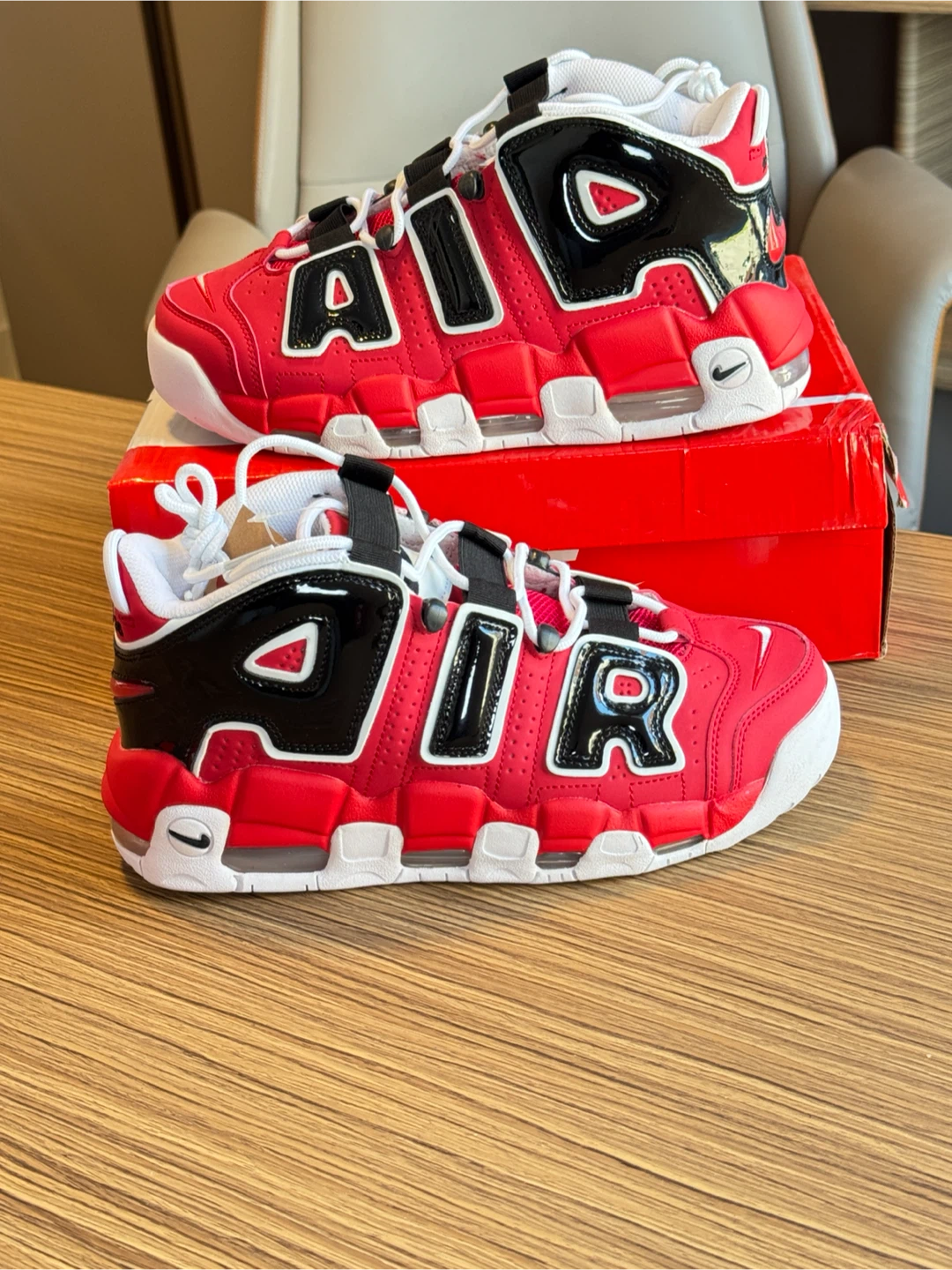 Nike Air More Uptempo Chaussures pour Homme Rouge et Noir - photo 4