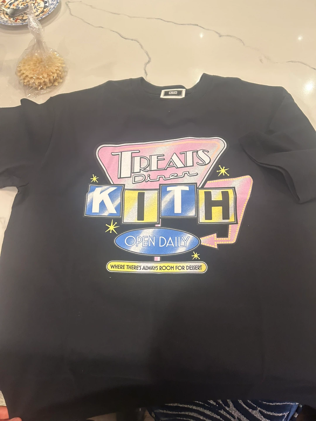 KITH Treats Diner T-Shirt brand new size xs