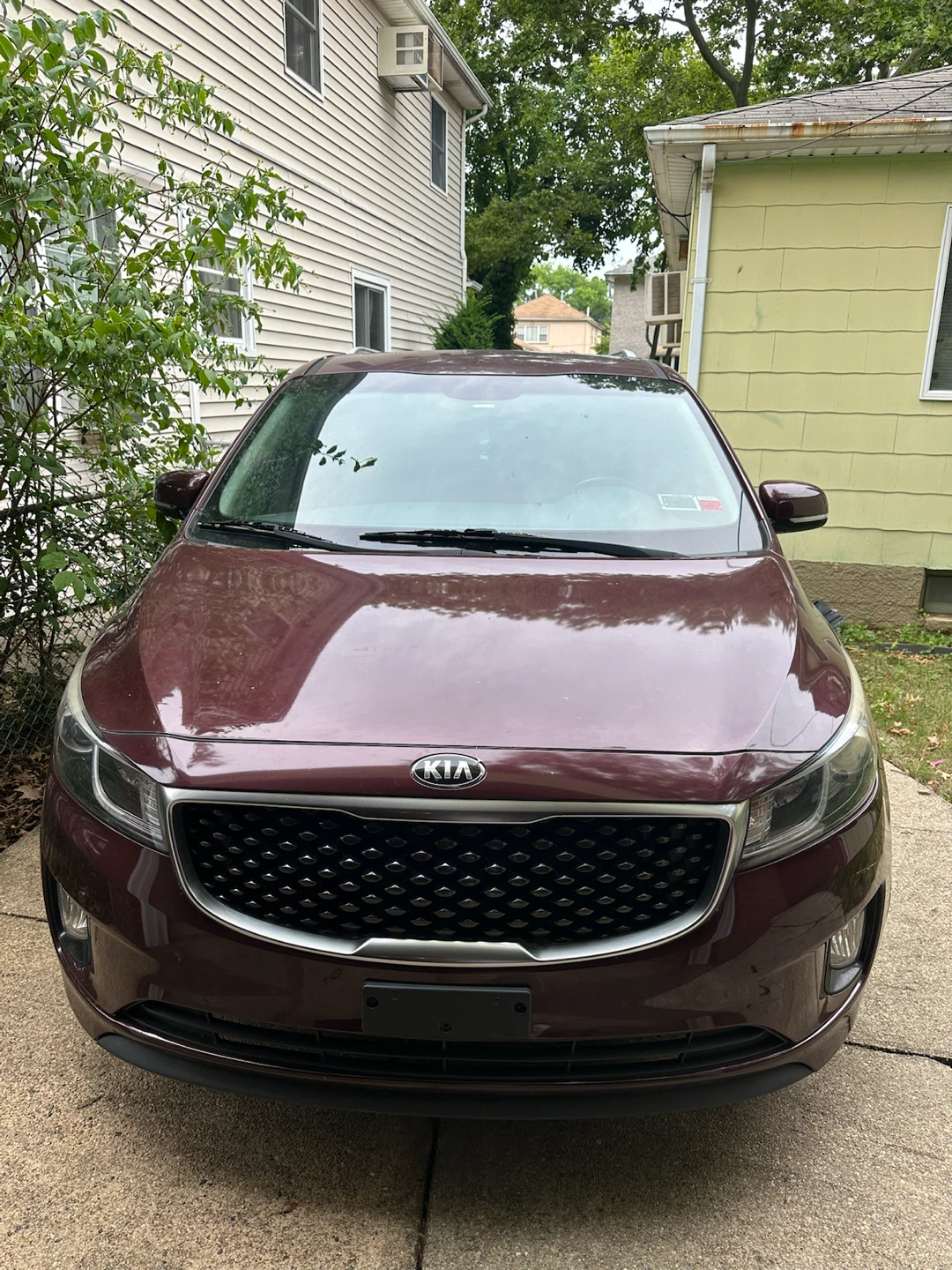 Kia Sedona Minivan