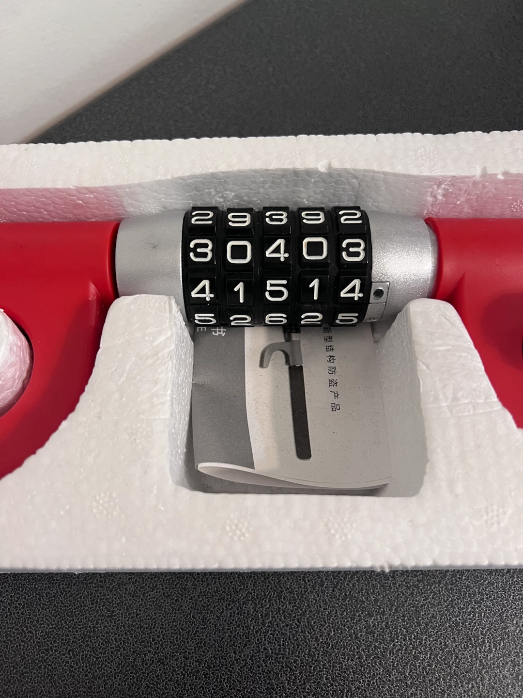 Heavy-Duty 5-Digit Vehicle Anti-Theft Combination Lock - photo 2