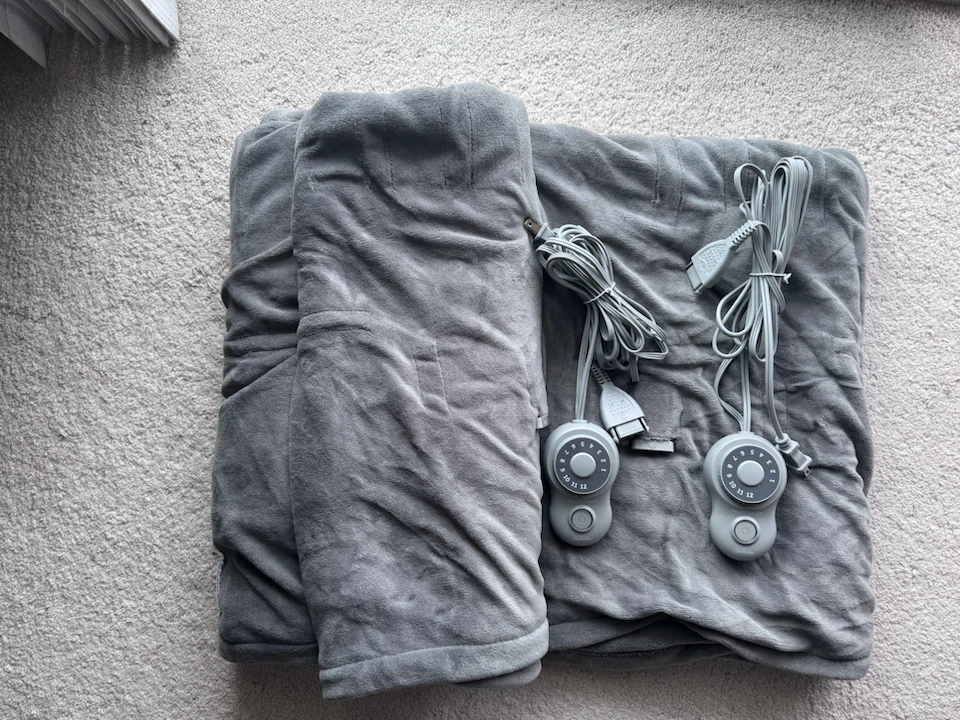 Sunbeam Heated Blanket Grey