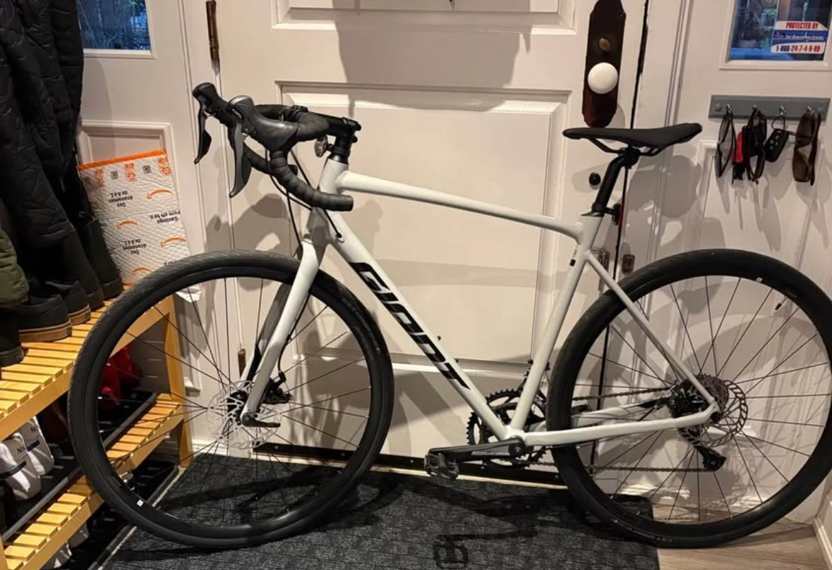 2026 Giant AR Contend Road Bike
