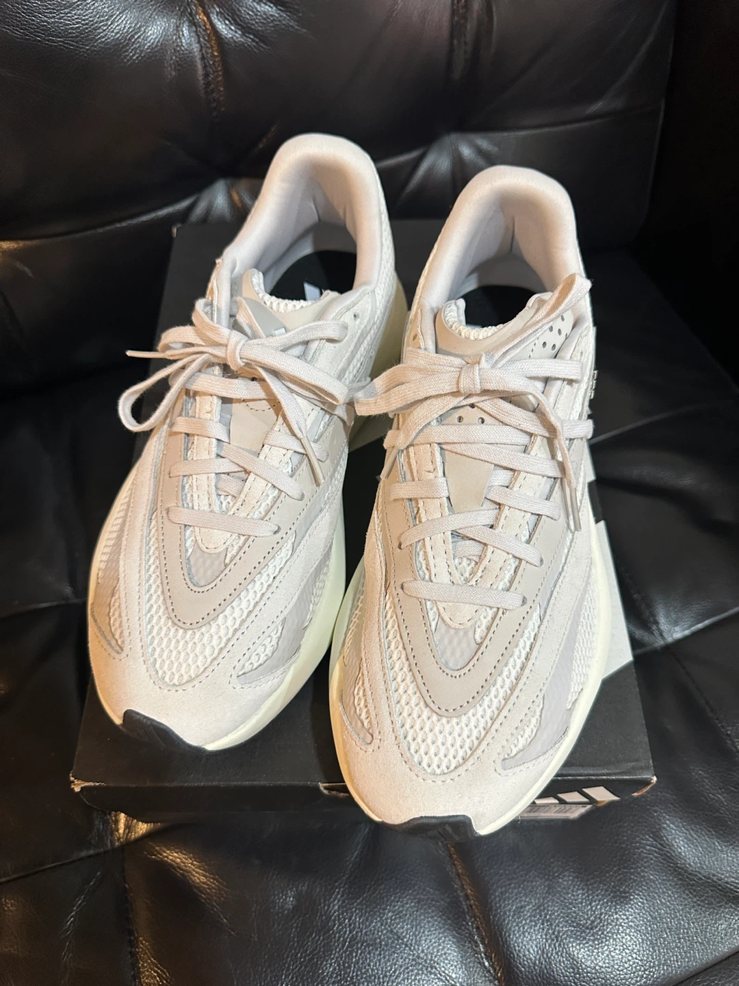 New Adidas Lightblaze US 10.5 Women / US 9.5 Men - photo 2