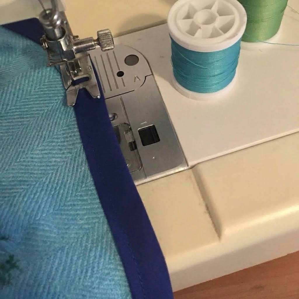 🧵 Clothing Alteration & Sewing Services Available! 👗