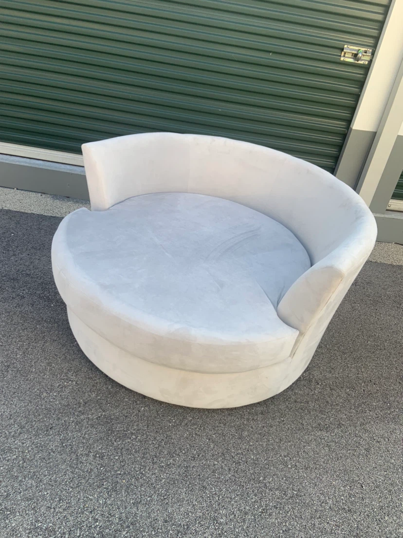 White Round Swivel Accent Chair - photo 2