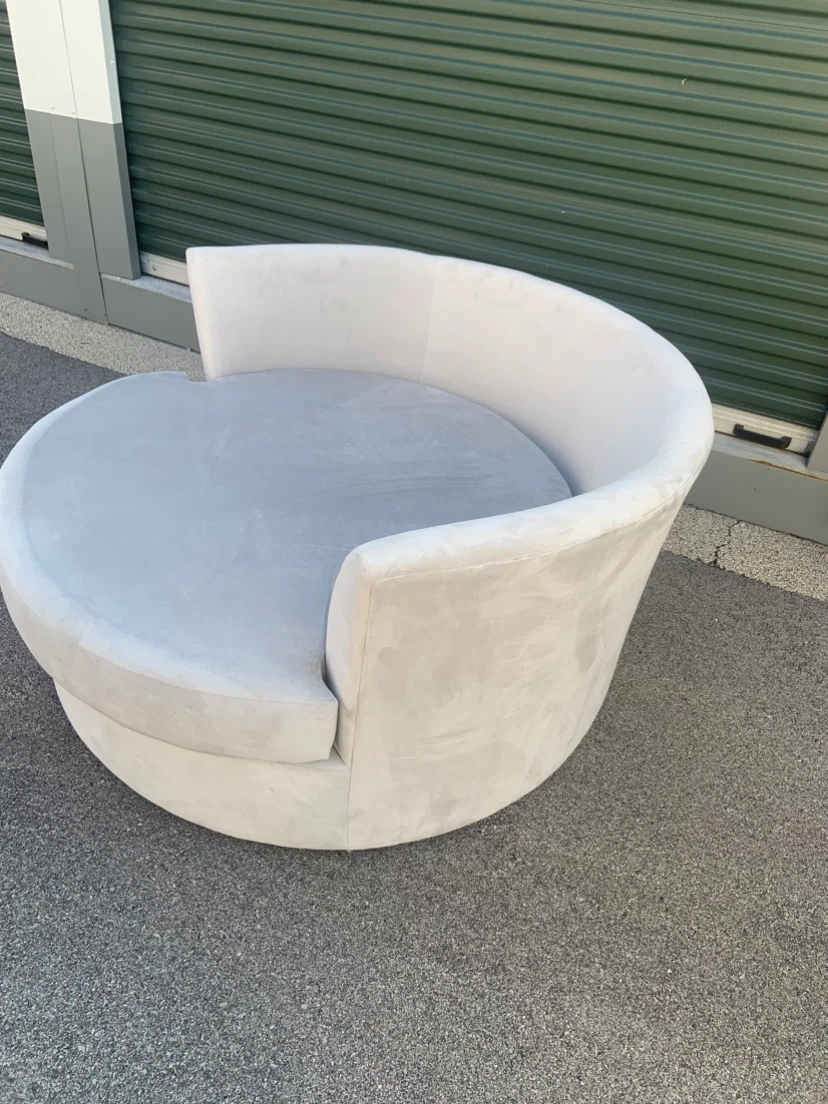 White Round Swivel Accent Chair - photo 4