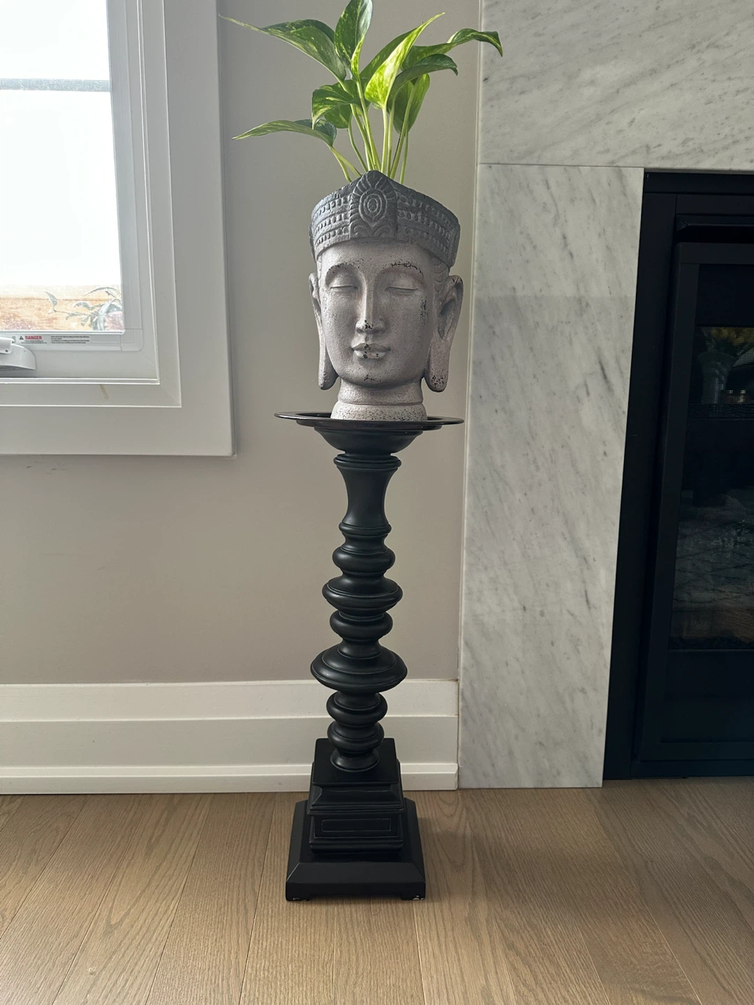 Black Pedestal Stand
