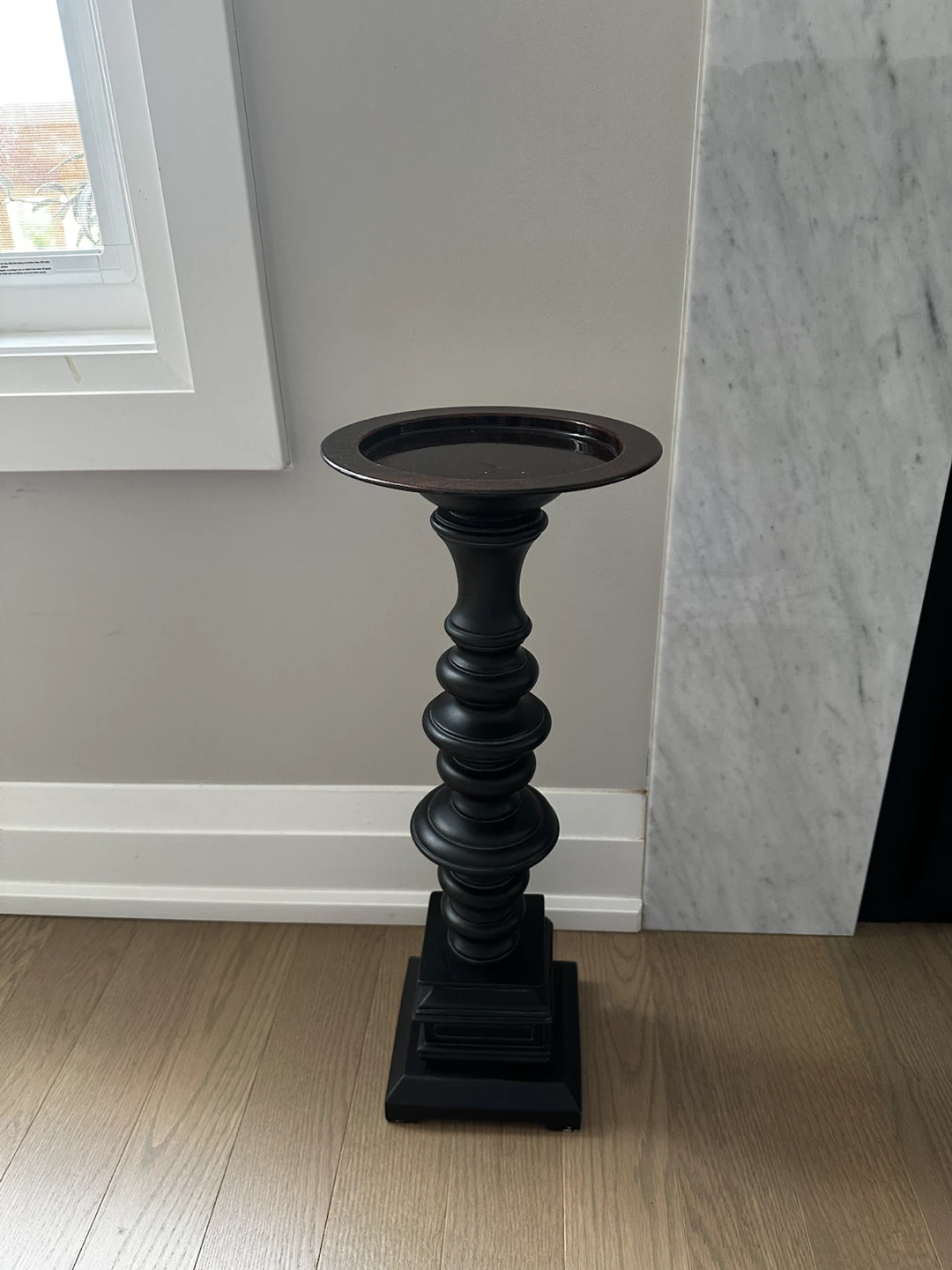 Black Pedestal Stand - photo 2