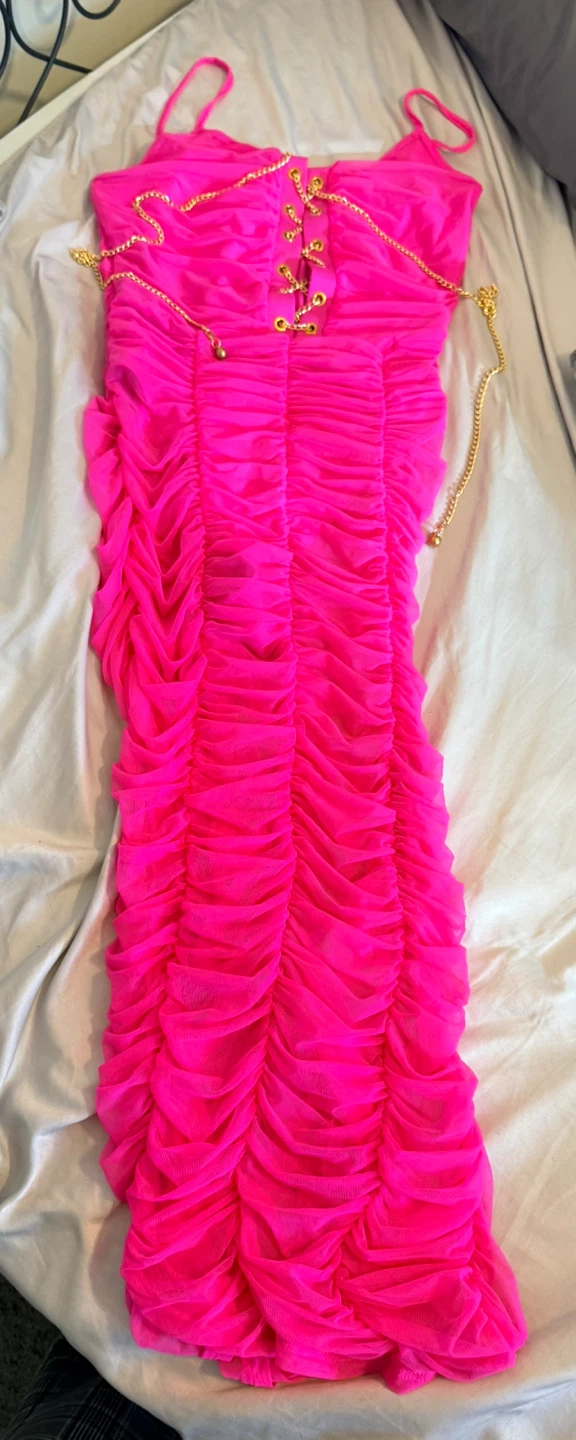 Dress size medium  Tag still on