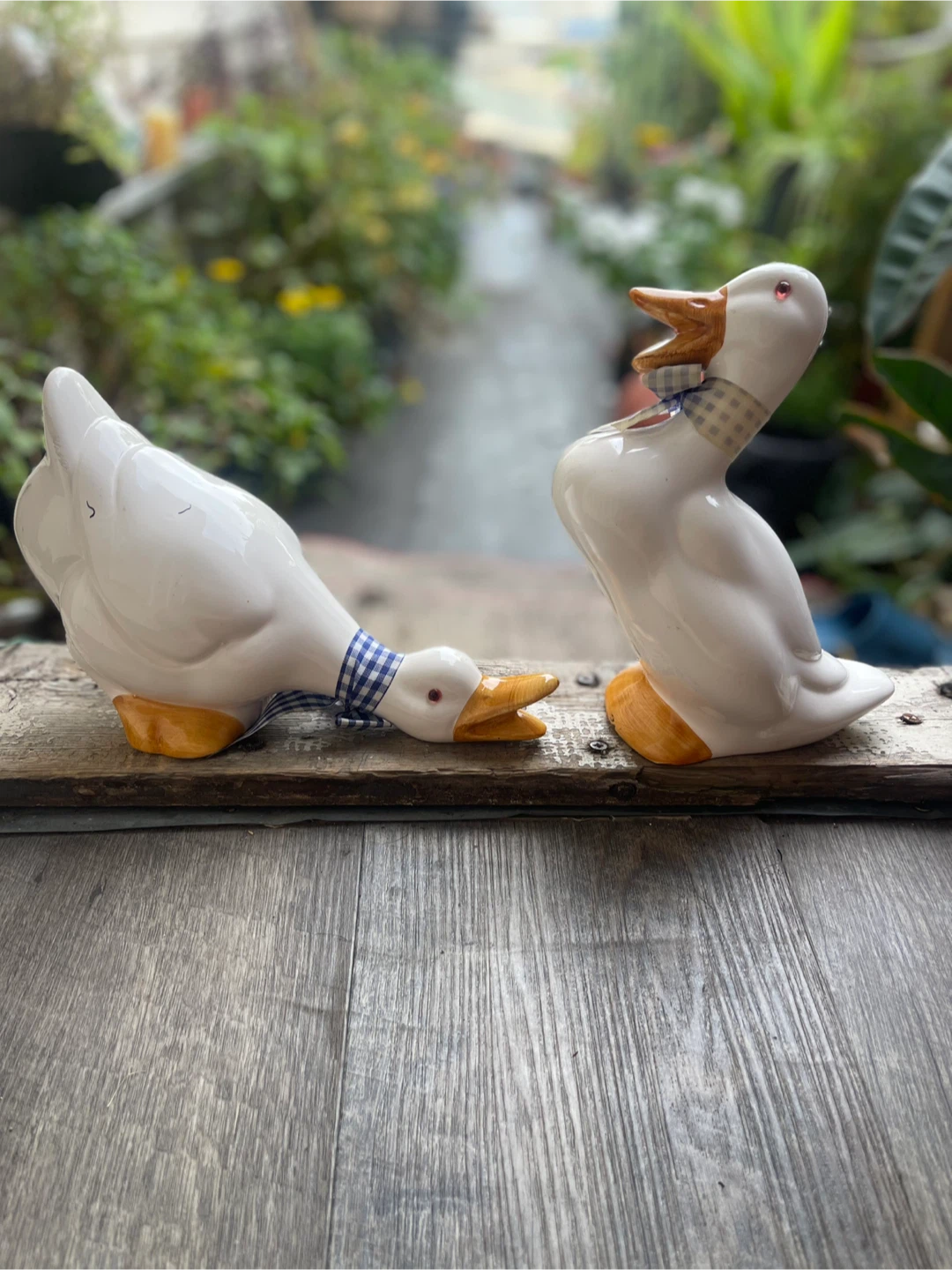 Ceramic Duck Figurines with Ribbon Details - photo 5