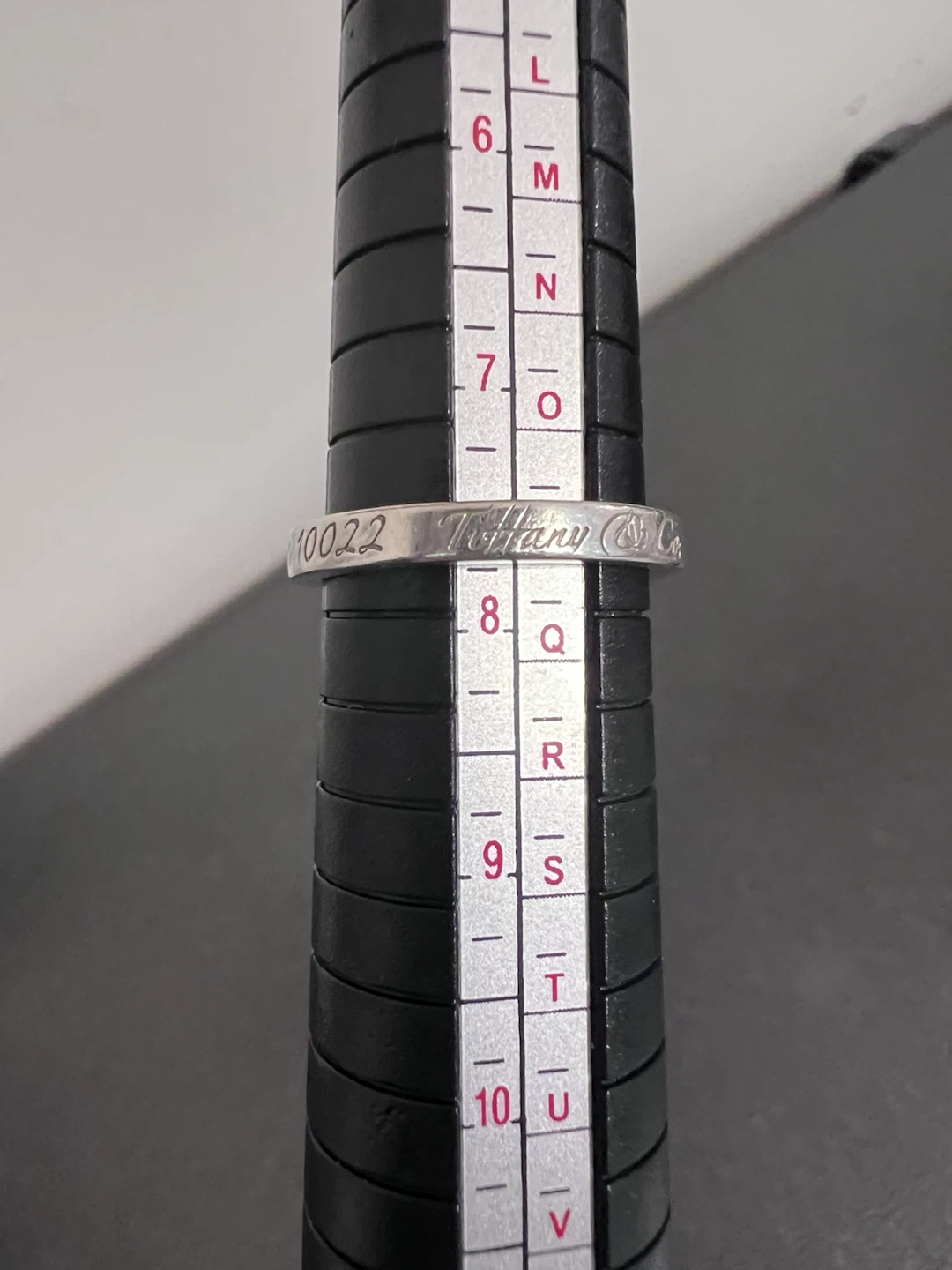 Tiffany & Co. 727 Fifth Avenue Sterling Silver Ring – Size 7.5 - photo 4