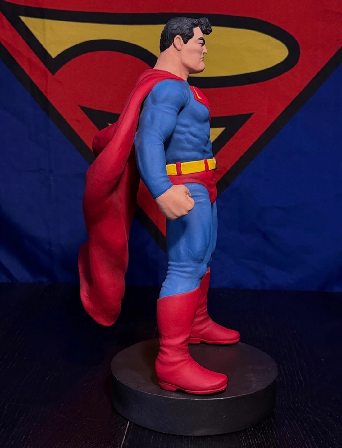Superman Statue - photo 4