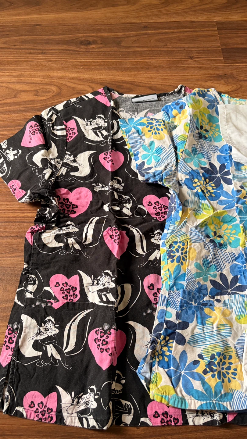 Scrub Tops - Cartoon Print & Floral - photo 3