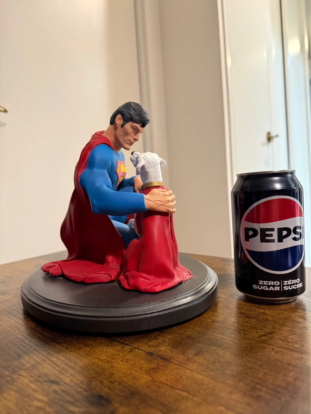 Superman and Krypto the Superdog Statue - photo 2