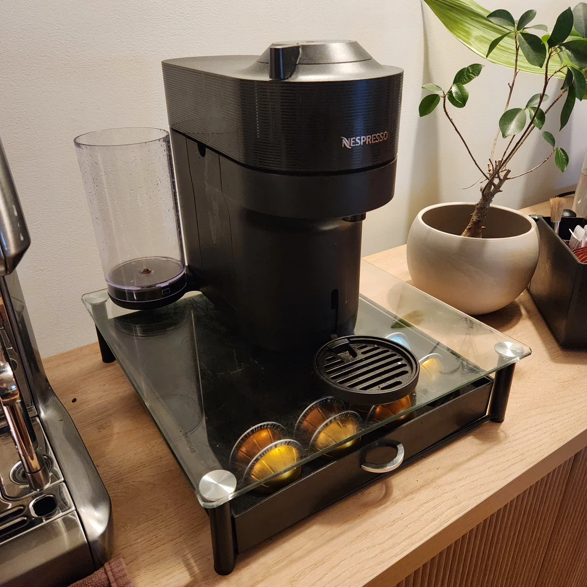 Nespresso Vertuo Next Coffee Machine - photo 3
