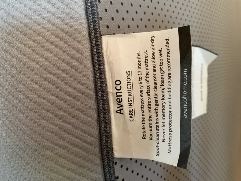 Avenco mattress only 9 months old. - photo 2