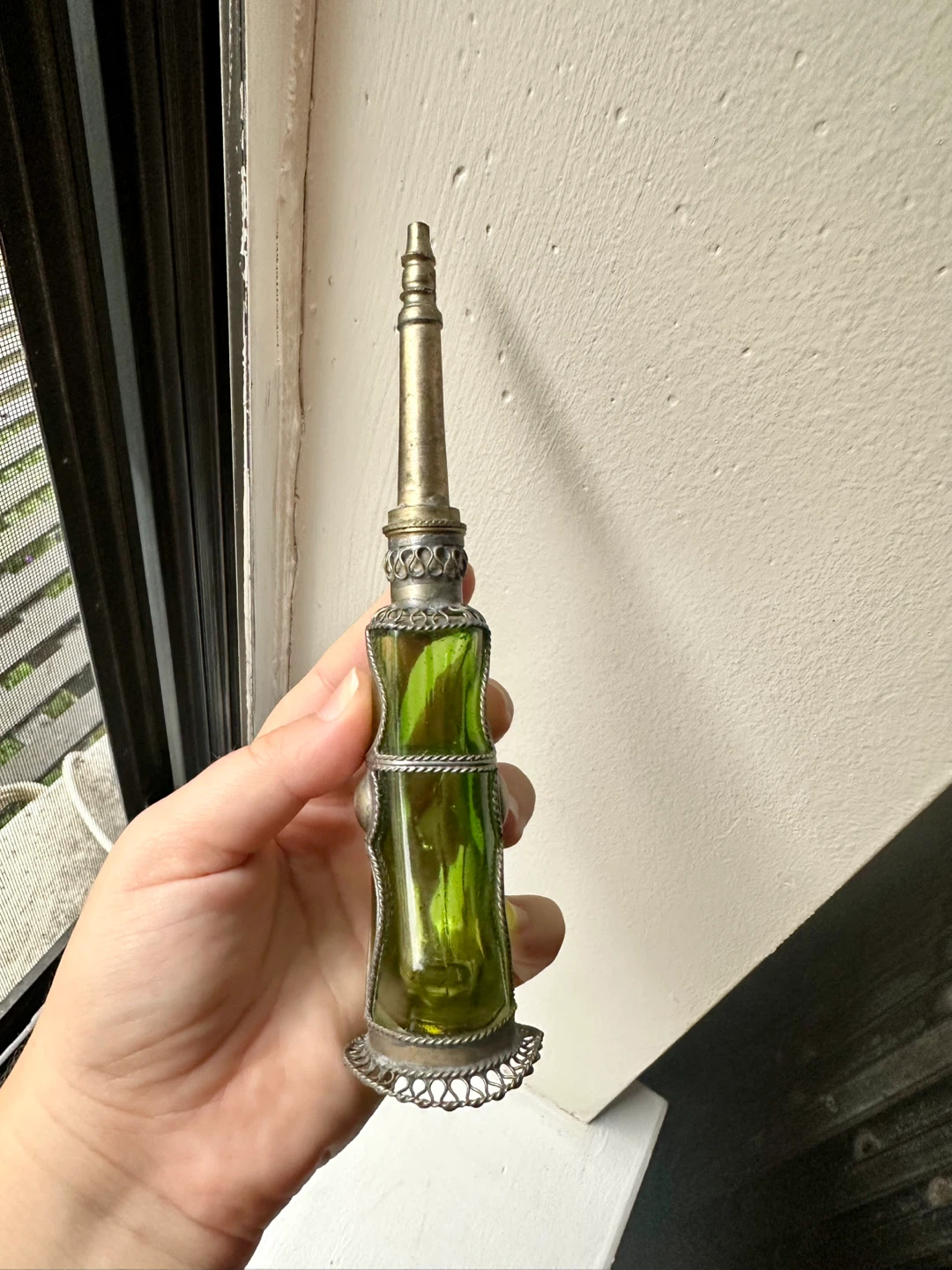 Moroccan Vintage Green Glass Perfume Bottle with Metal Overlay - photo 4