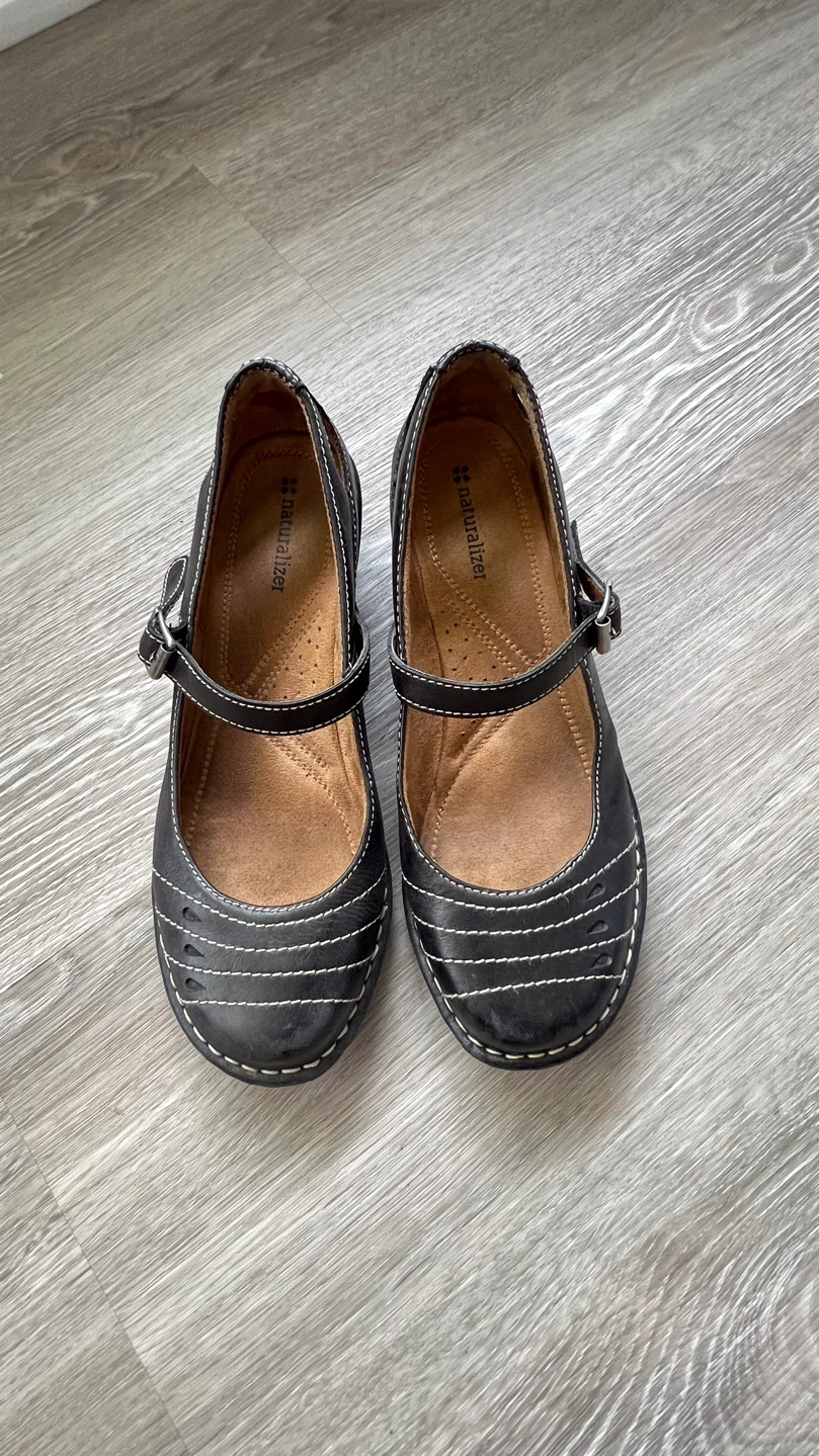 Naturalizer black leather mary jane wedges - photo 2