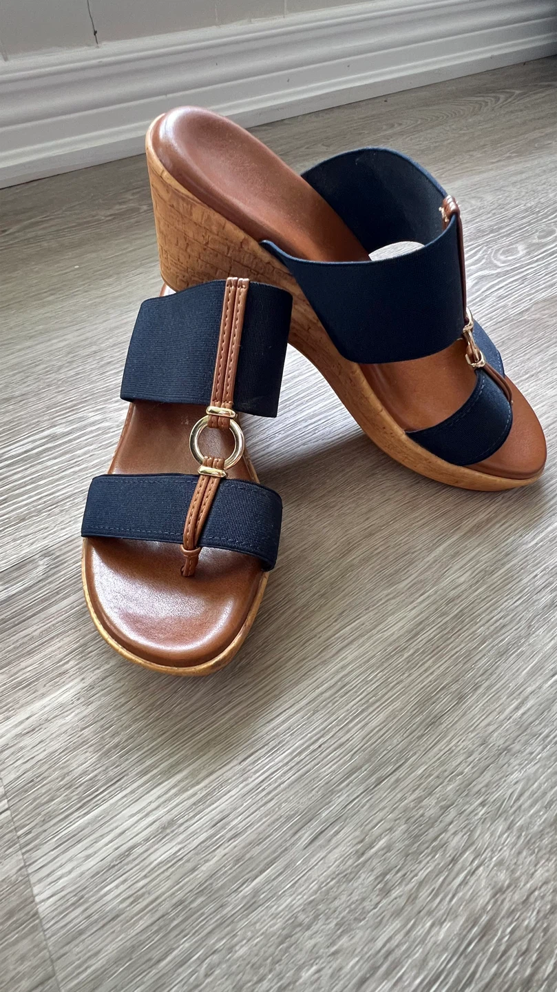Navy and Tan Wedge Sandals Size 7 - photo 4