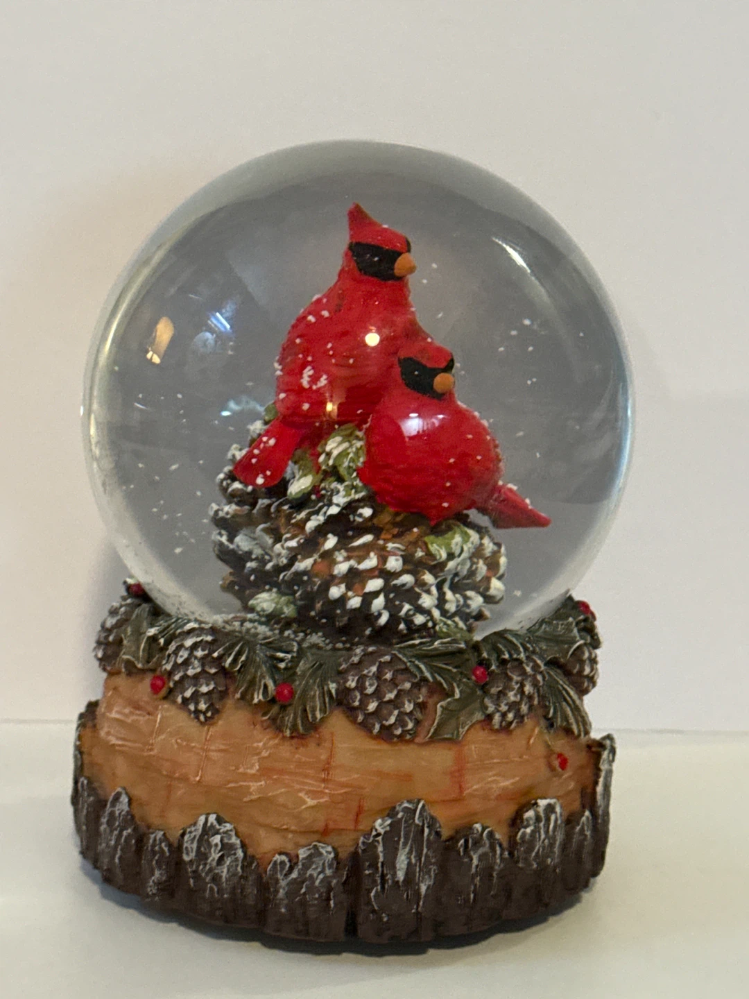 Cardinal Musical Snow Globe