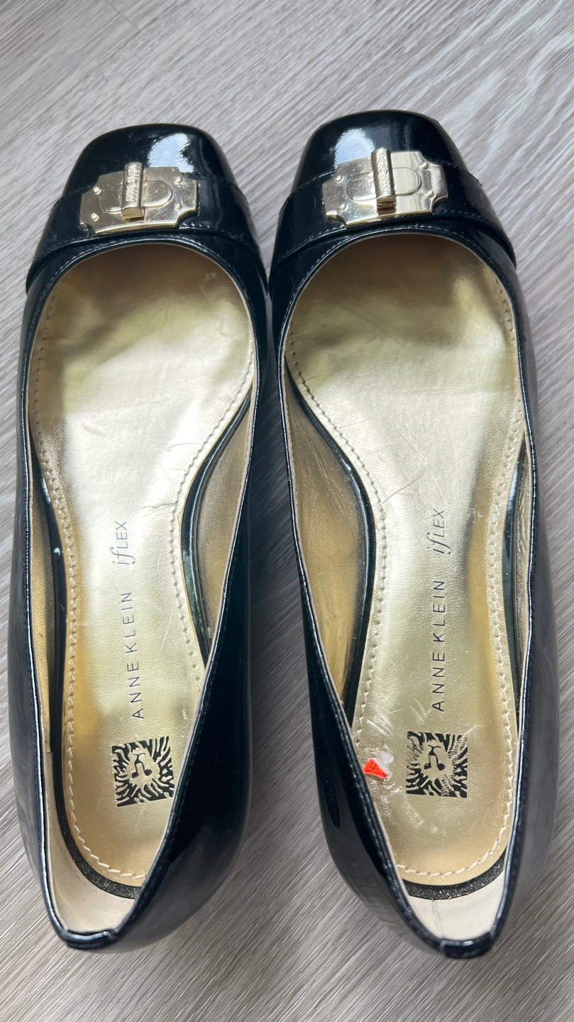 Anne Klein Black Patent Flats - photo 3