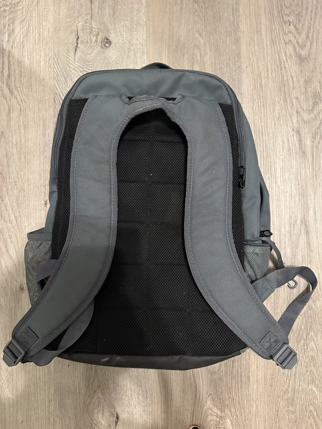 Nike Gray & Black Backpack – Clean Condition - photo 3