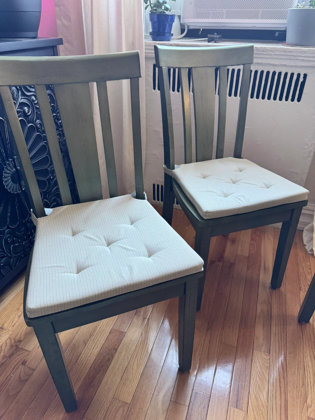 Green Wood Dining Table and 2 Chairs Set - photo 4