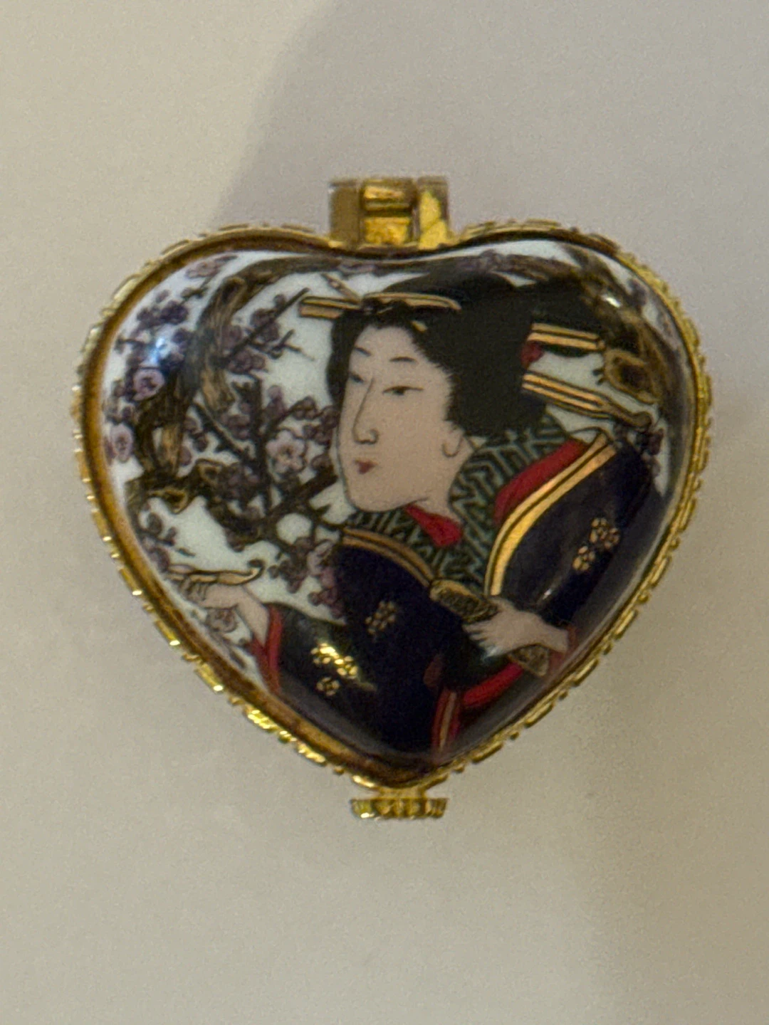 Heart-Shaped Decorative Trinket Box