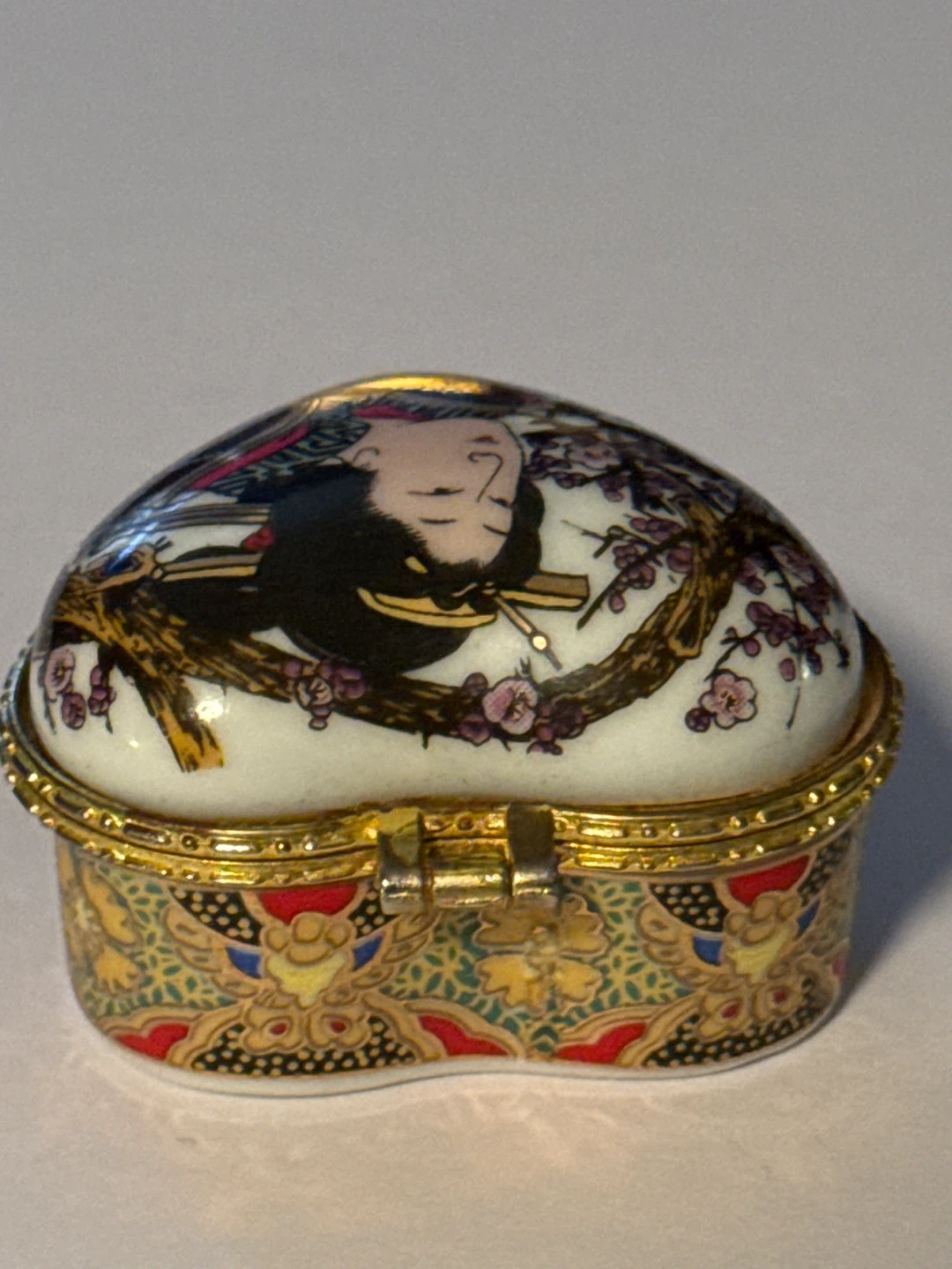 Heart-Shaped Decorative Trinket Box - photo 4