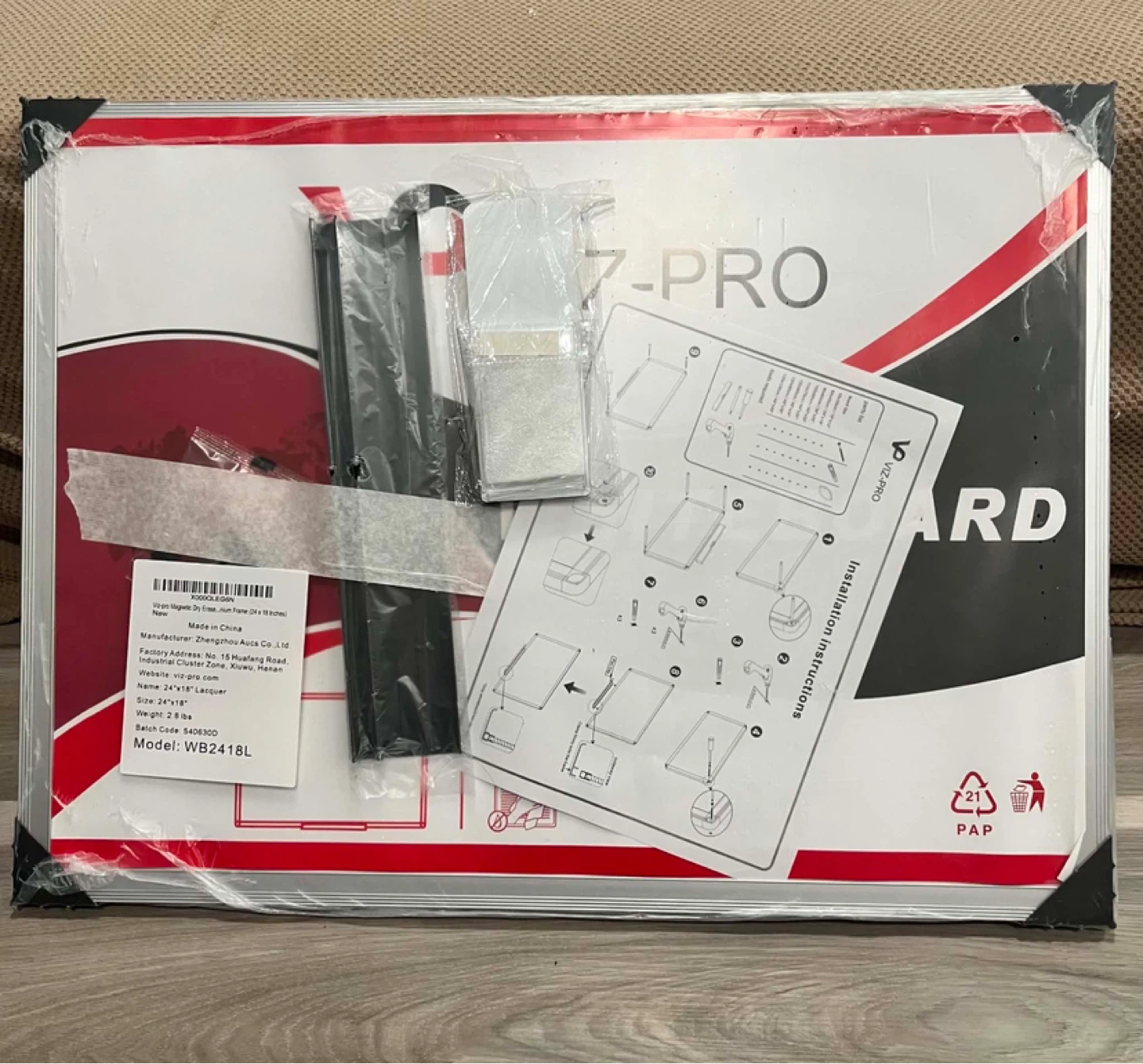 Viz-Pro Magnetic Dry Erase Board 24" x 18"