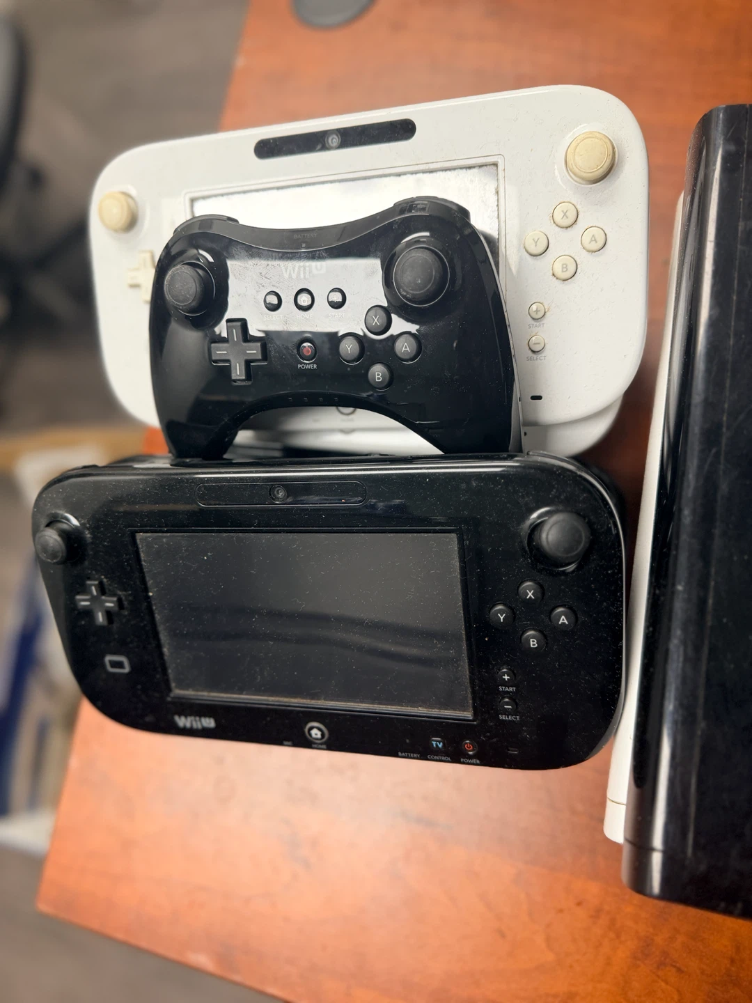 Lot of 6 Nintendo Wii U Consoles and Accessories - photo 3