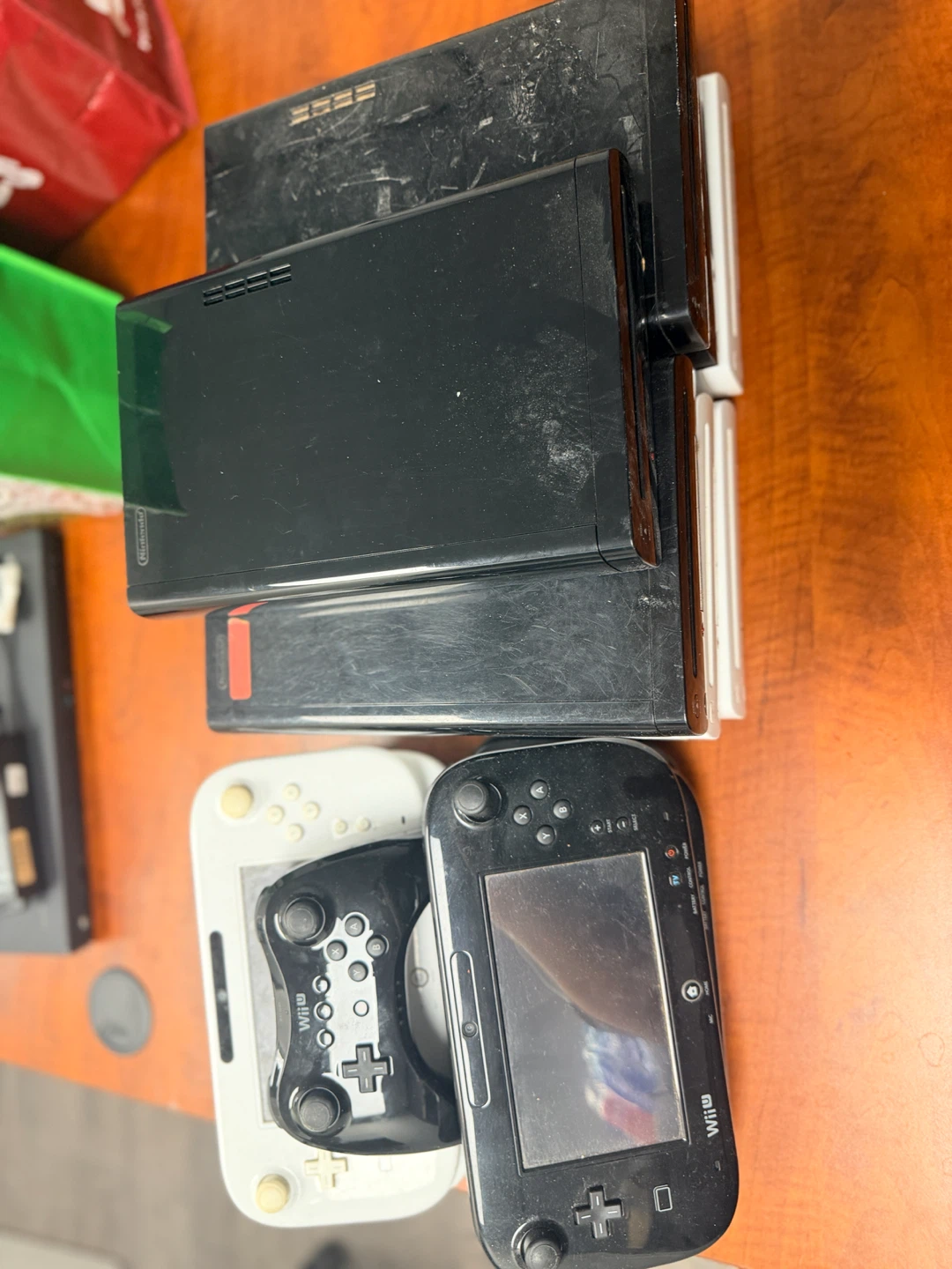 Lot of 6 Nintendo Wii U Consoles and Accessories - photo 4