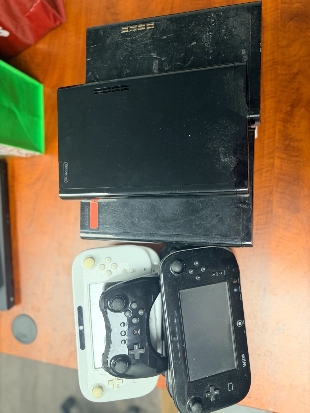 Lot of 6 Nintendo Wii U Consoles and Accessories - photo 5