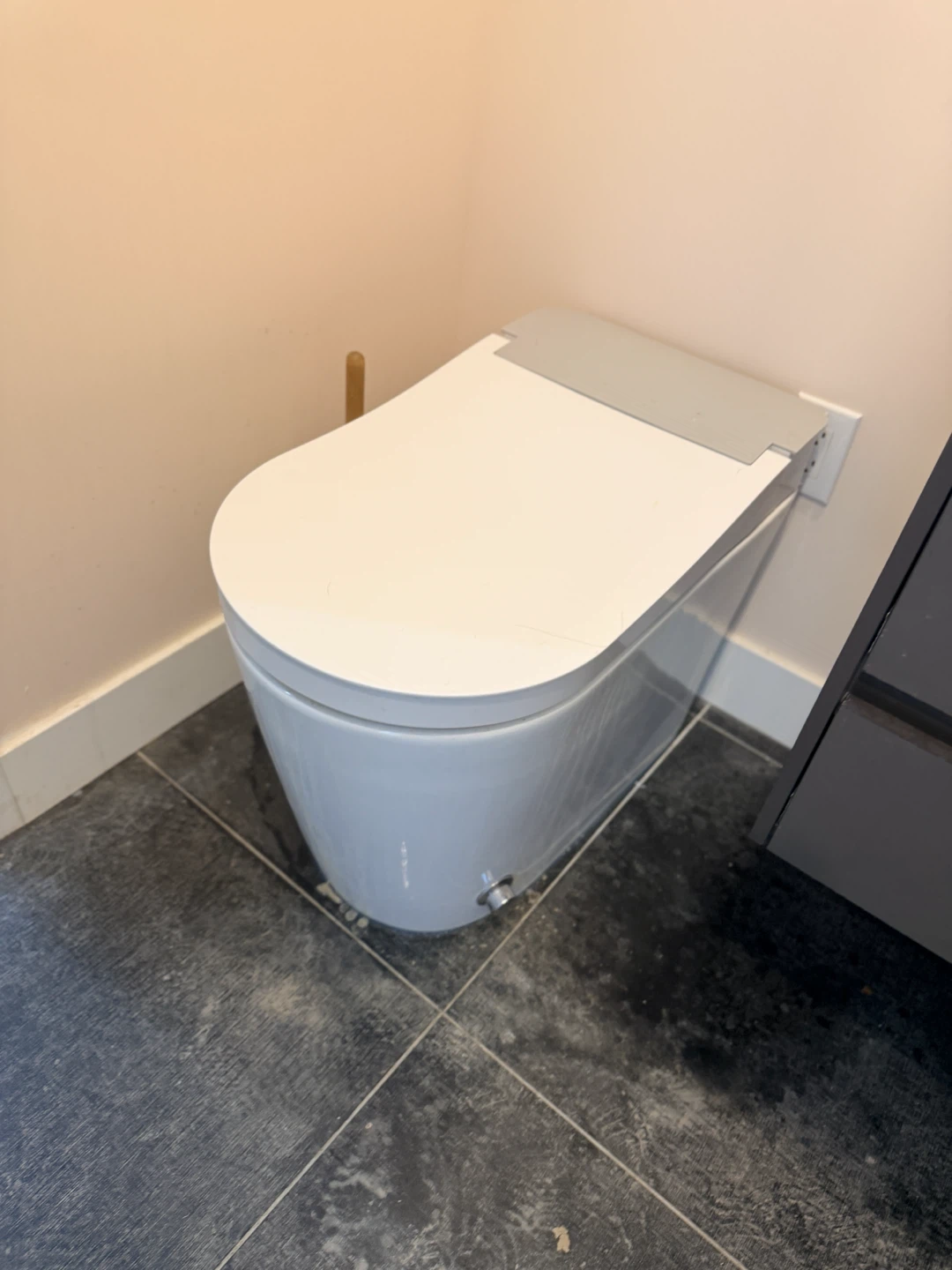Smart Toilet BRAND NEW