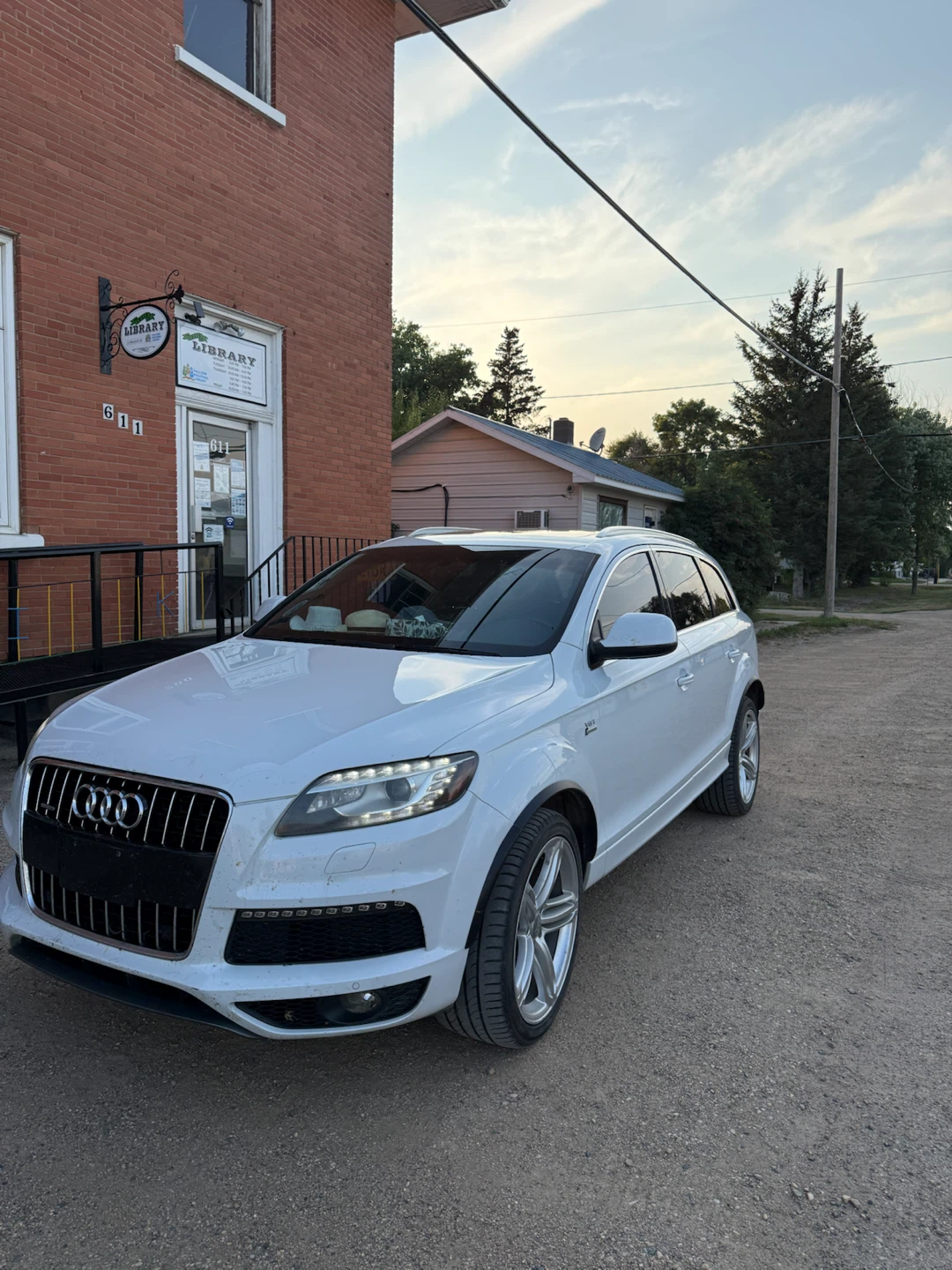 2012 White Audi Q7 V6T Supercharged SUV - photo 3
