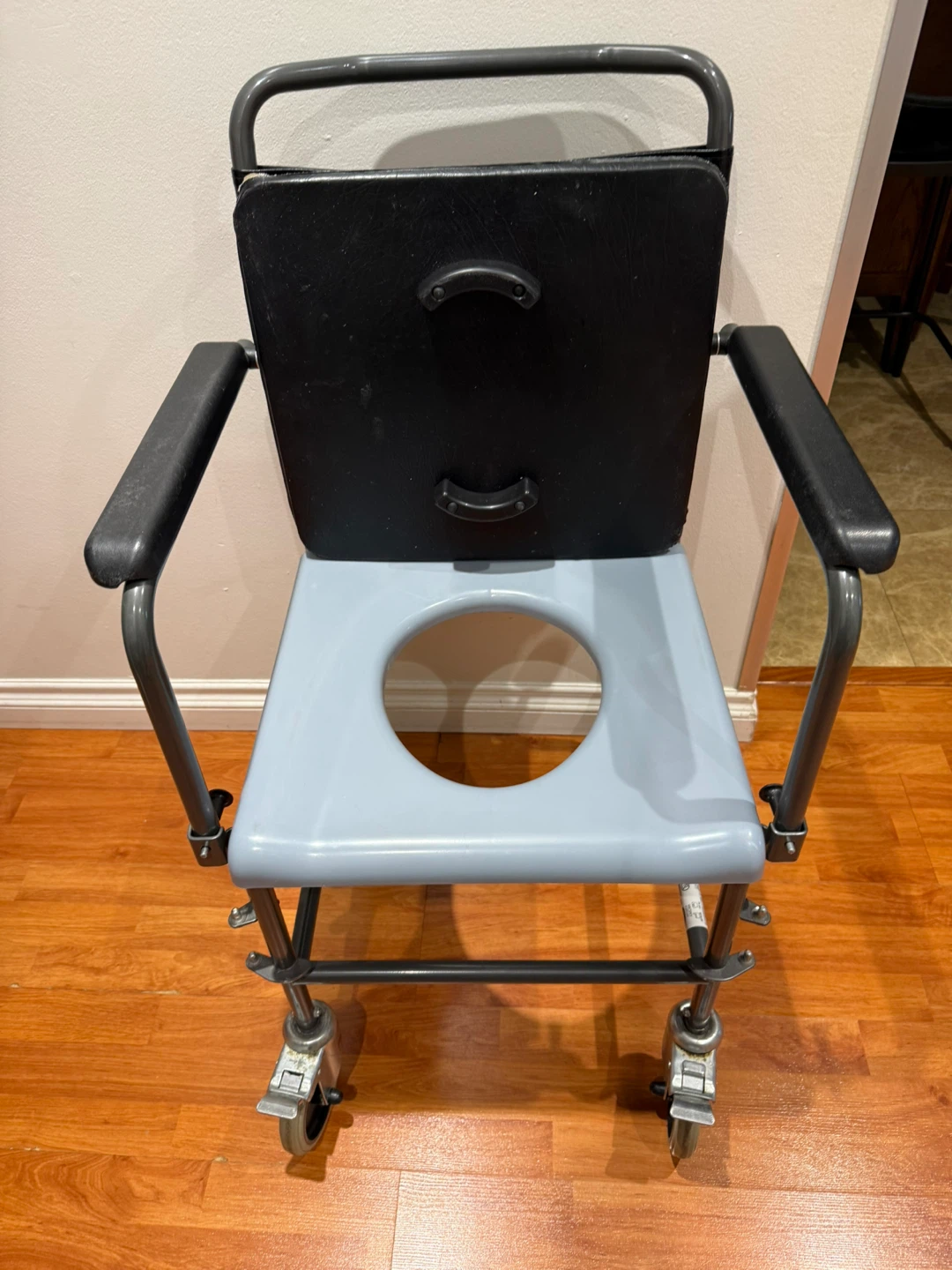 Rolling Commode / Shower Chair - photo 2
