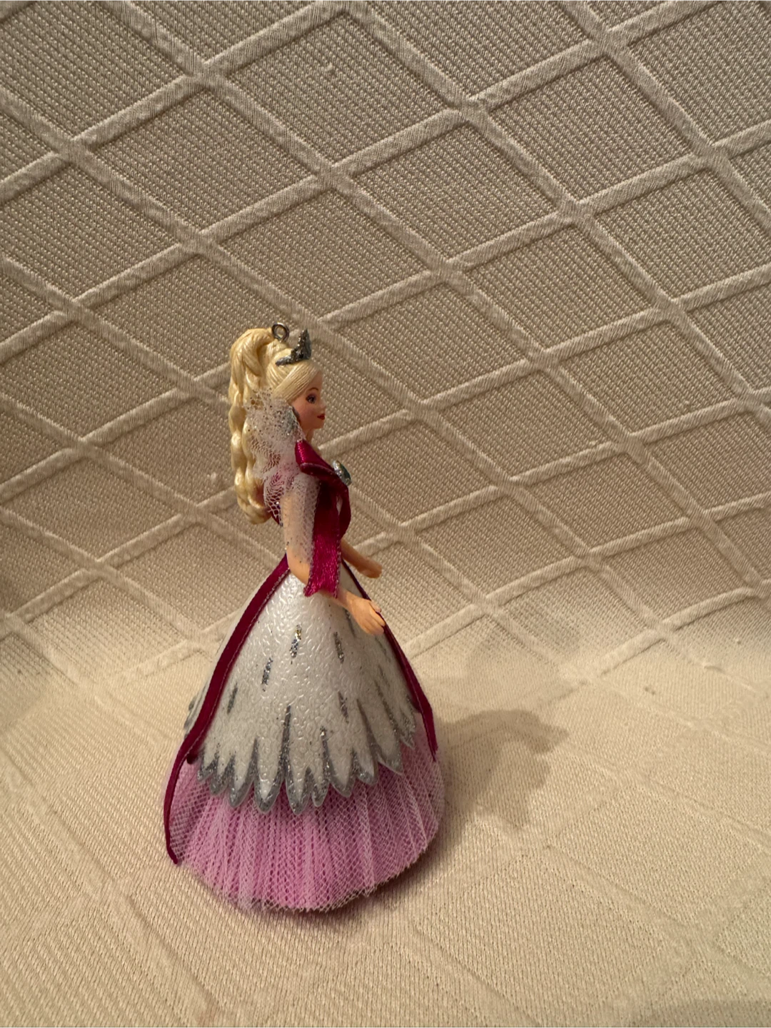 Hallmark Keepsake Barbie Celebration Ornament Special 2005 - photo 5