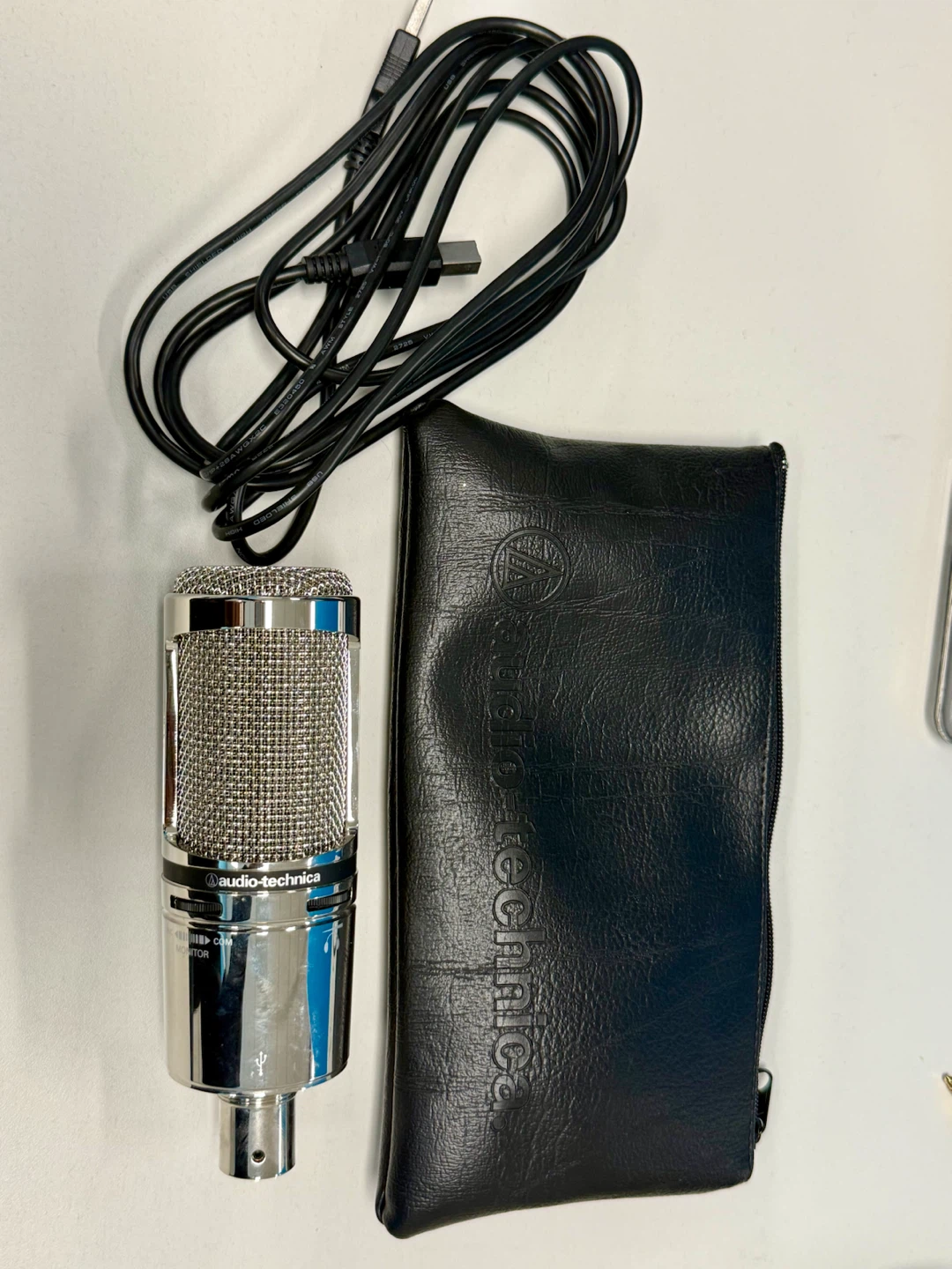 Audio-Technica Set: Mic + Brand-New Headphones - photo 2