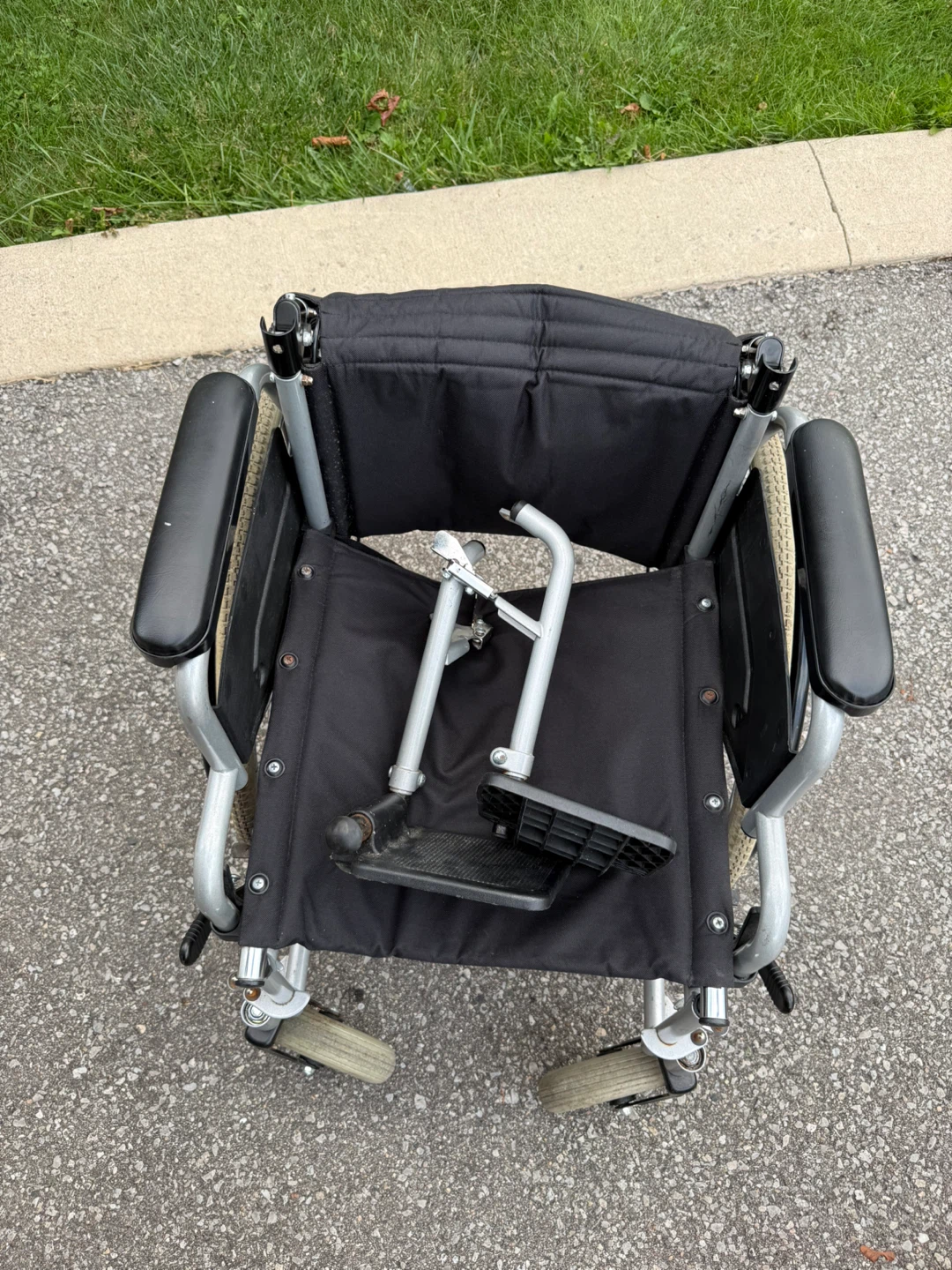 Standard Manual Wheelchair with Removable Footrests - photo 4