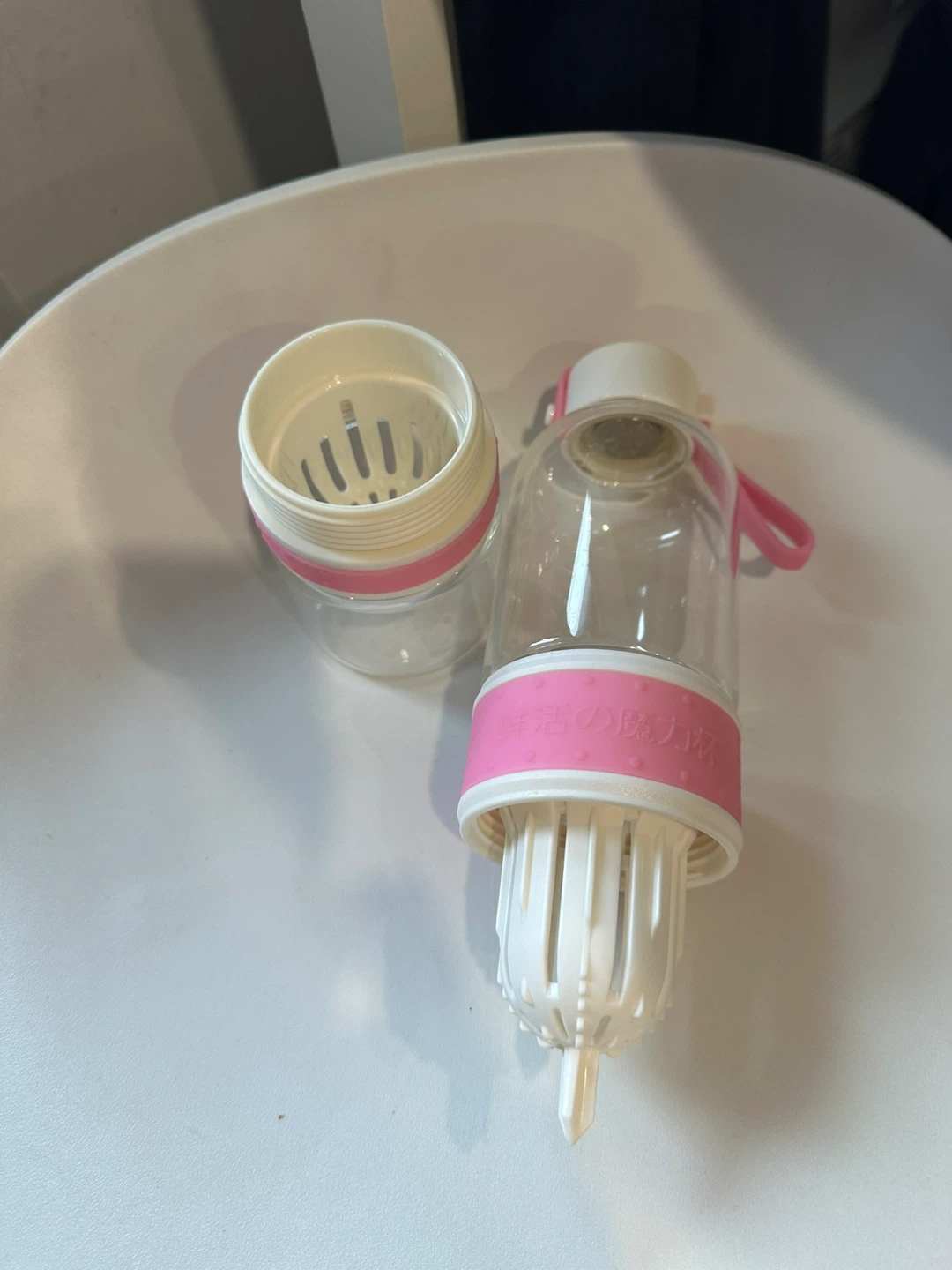 Fruit Infuser Water Bottle - photo 2