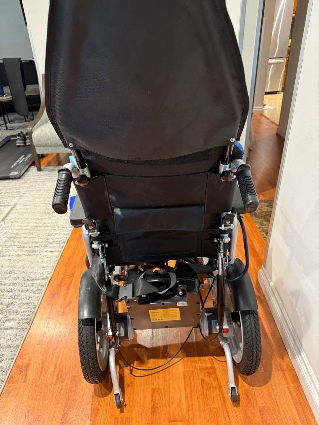 ComfyGo BC-6011 Electric Wheelchair - photo 5