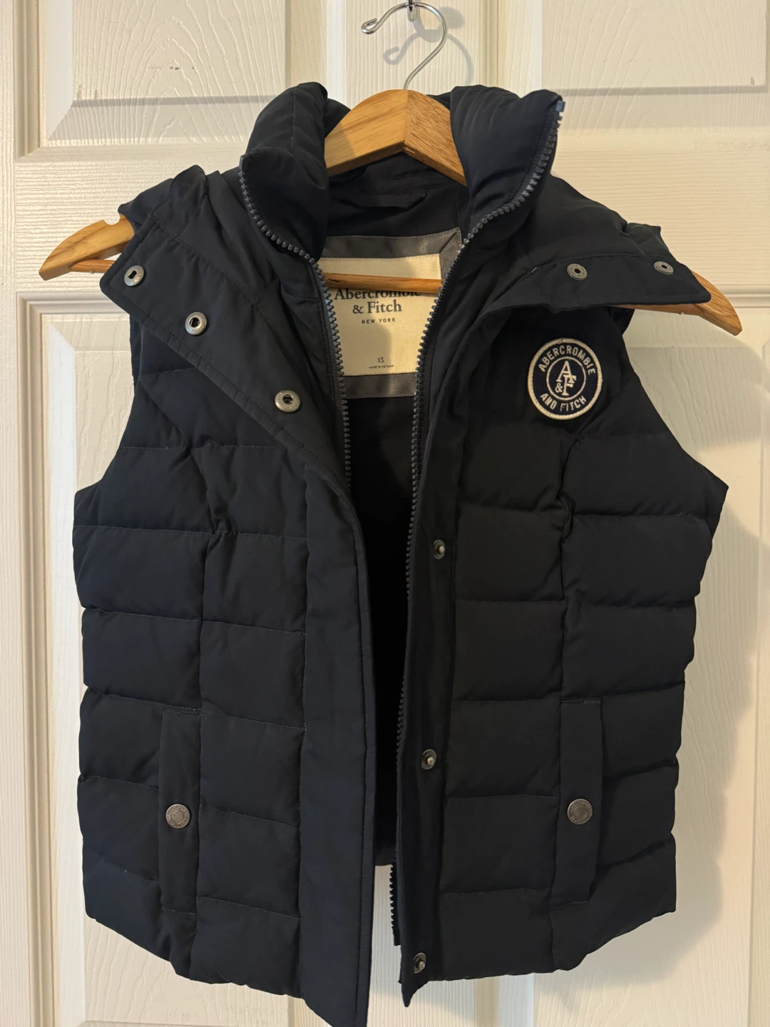 Abercrombie & Fitch Puffer Vest - XS