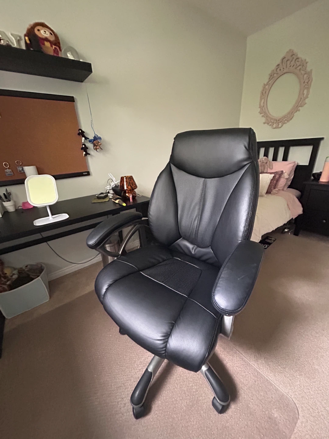 Staples Manager's Office Chair - Black