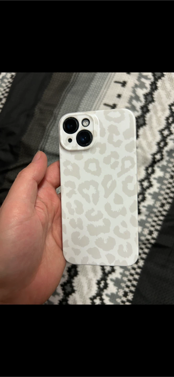 iPhone 14 128GB with Case - photo 2