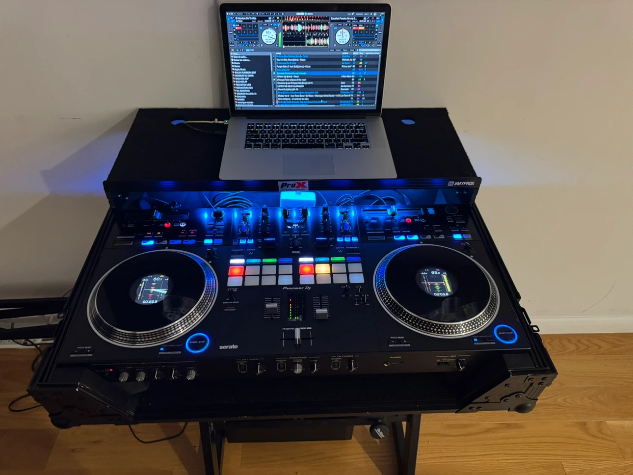 Pioneer DJ DDJ-REV7 Controller