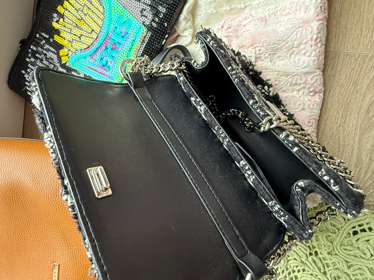 Clearance Bundle Sale of Various Handbags - photo 3