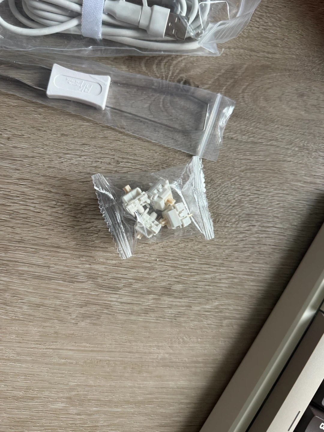 RK F99 Mechanical Keyboard with Accessories - photo 3